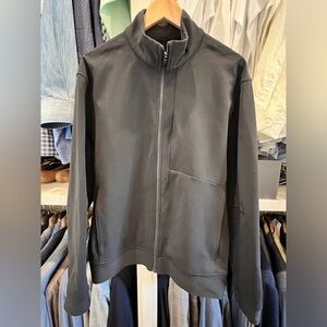 Lululemon Sojourn Jacket, Men’s XL, Excellent Used Condition